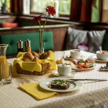 Obermayr Hotel 3*