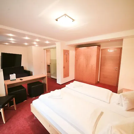 Hotel Obermayr 3*